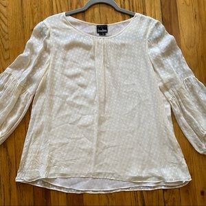 Cream Puff Sleeve Lightweight Blouse